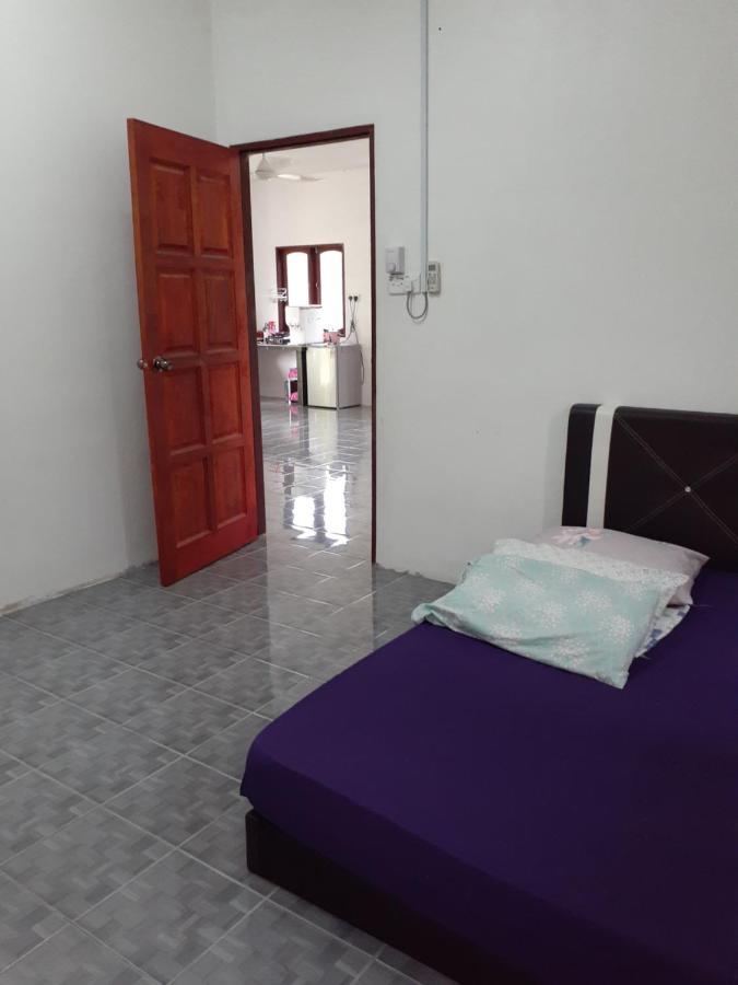 Homestay Idaman Di Kuala Terengganu Dengan 2 Bilik Aircond - Harga Utk 1 Rumah Buitenkant foto